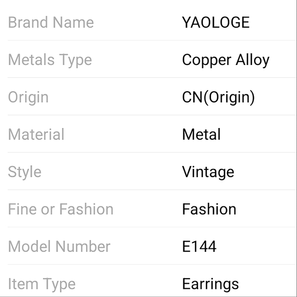 Fashion Imitation light brown pearl earrings with inlaid rhinestones. - Picture 5 of 5